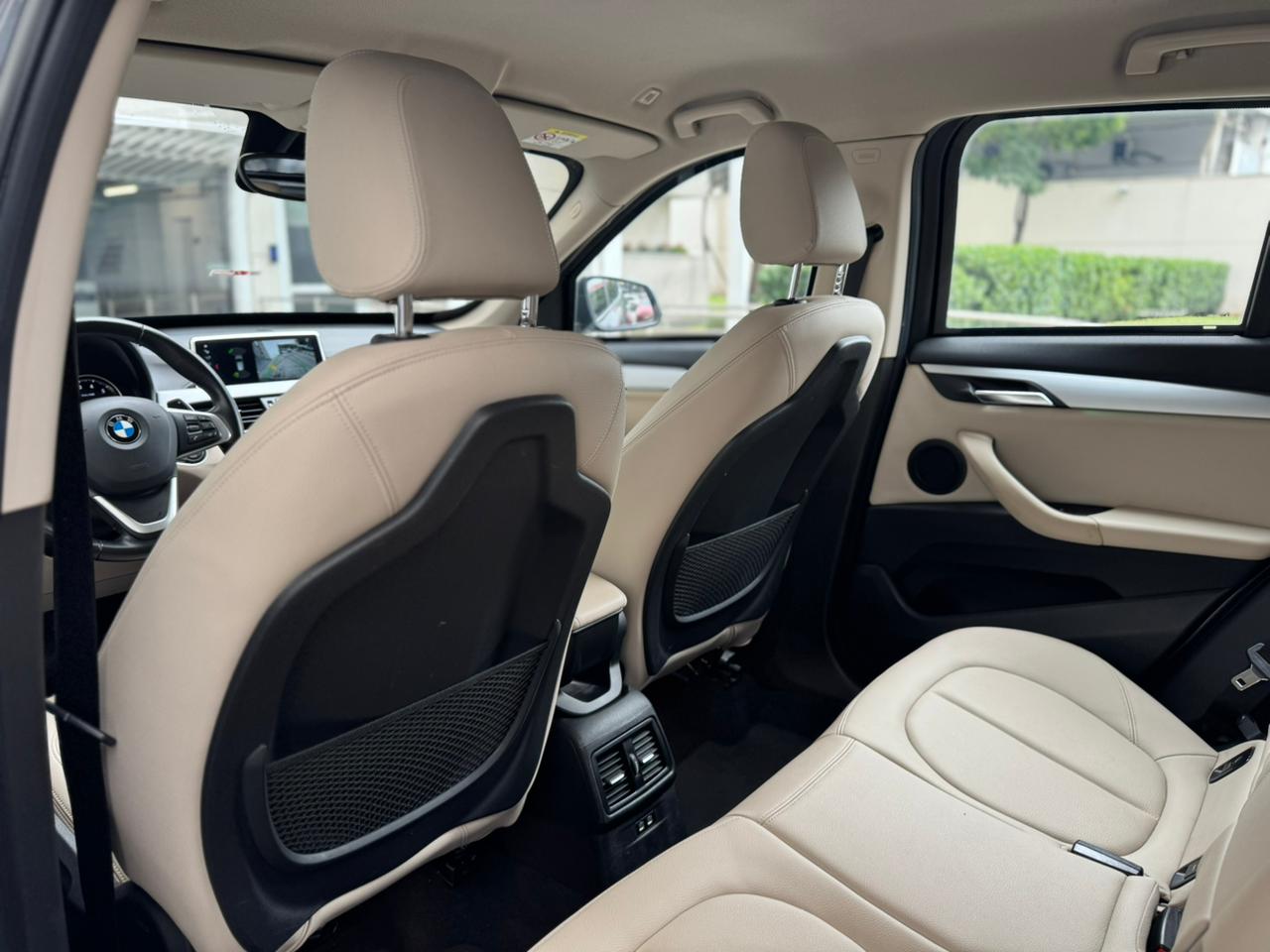 BMW X1 - Foto 10