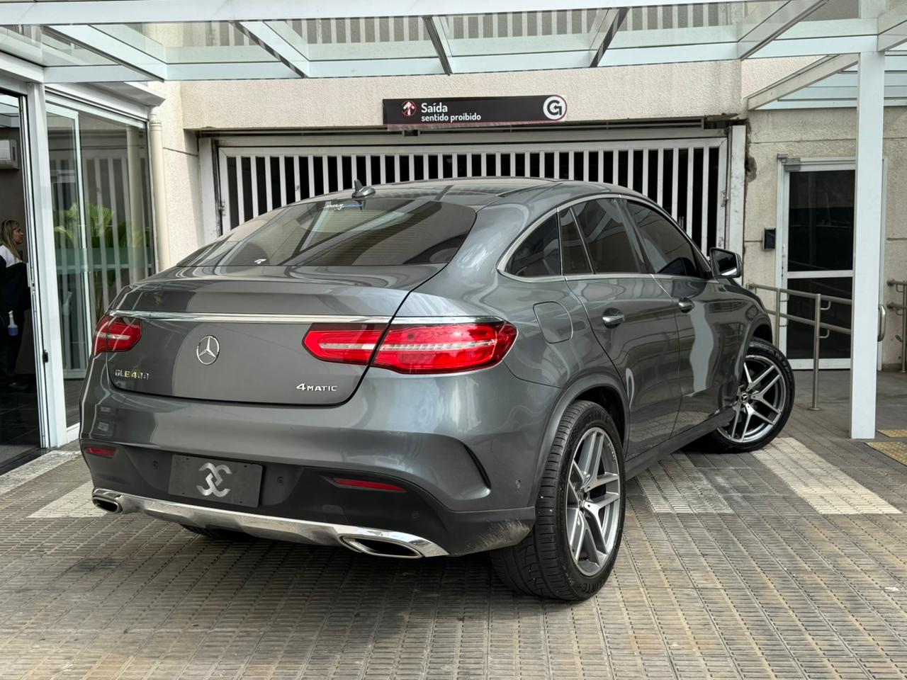 Mercedes-Benz GLE 400 COUPÉ  - Foto 4