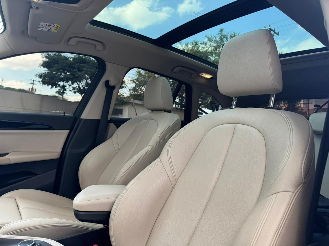 BMW X1 - Foto 9