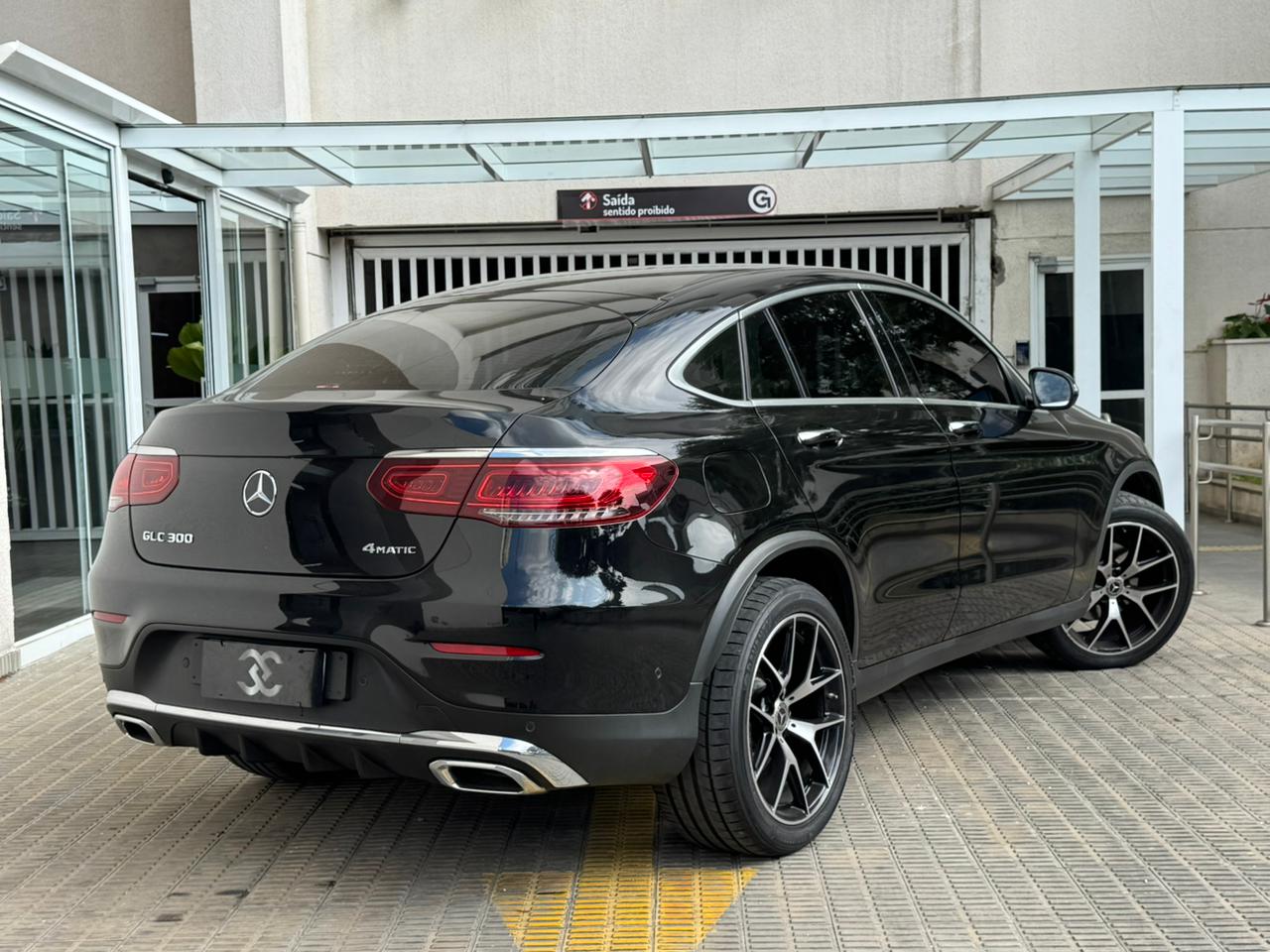 Mercedes-Benz GLC 300 - Foto 4