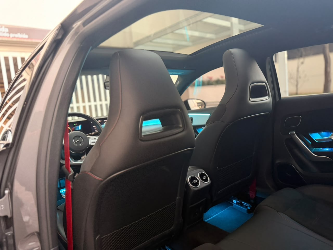Mercedes-Benz A 35 AMG - Foto 15