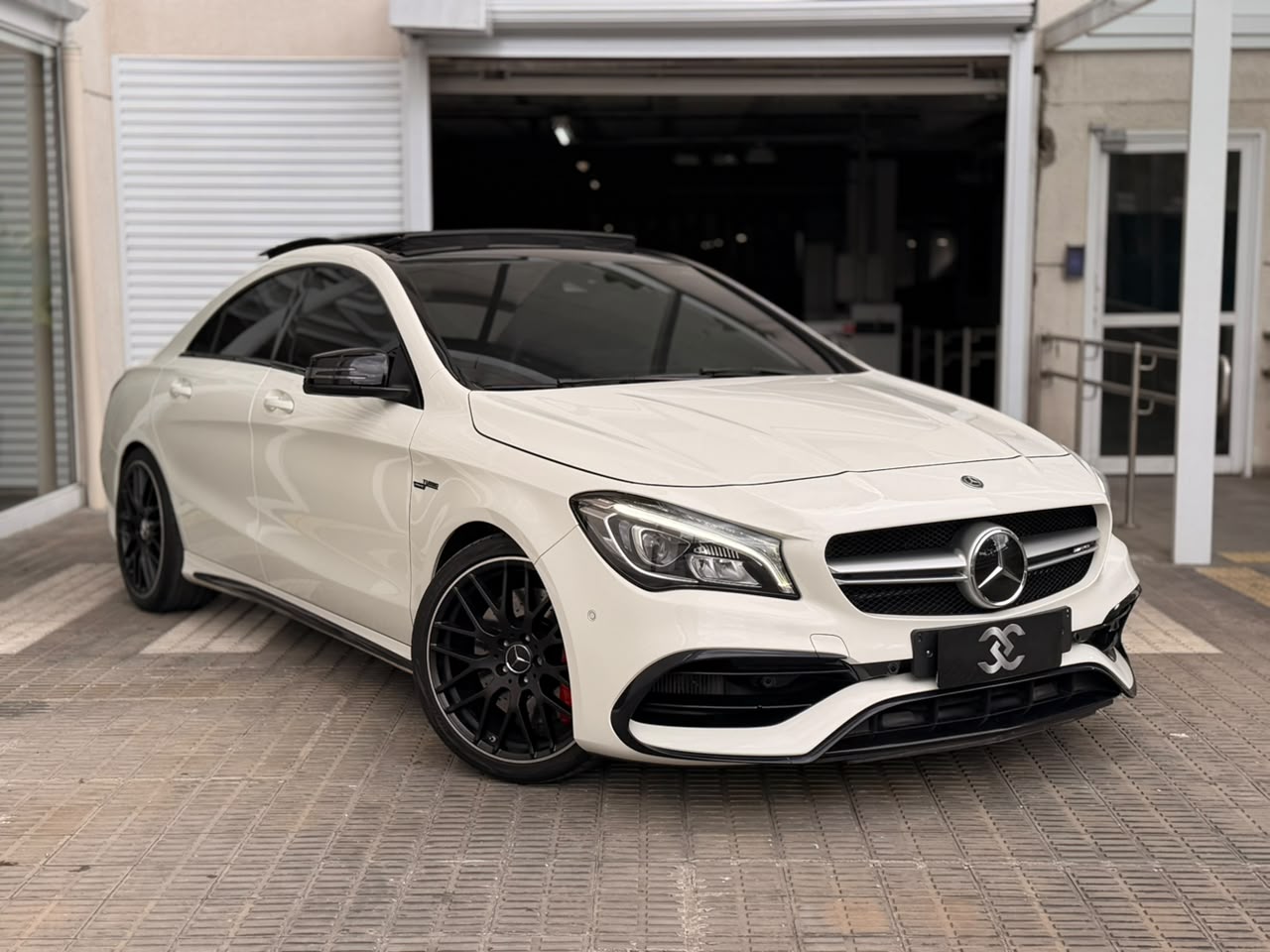 Mercedes-Benz CLA 45 AMG