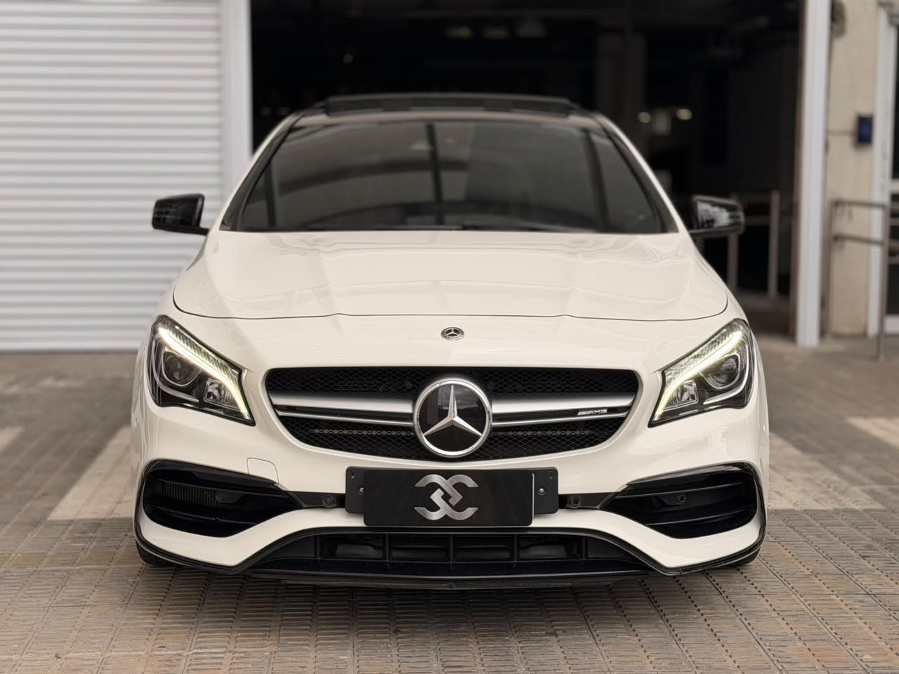 Mercedes-Benz CLA 45 AMG - Foto 2