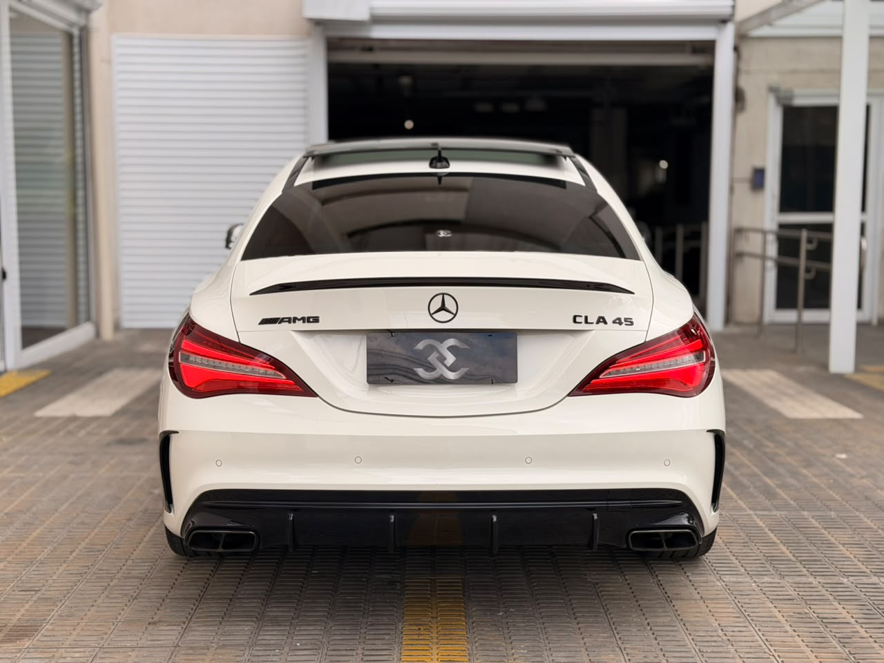 Mercedes-Benz CLA 45 AMG - Foto 5